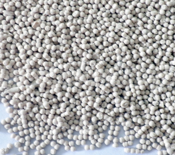 擠條機成催化劑顆粒的成型方法之一